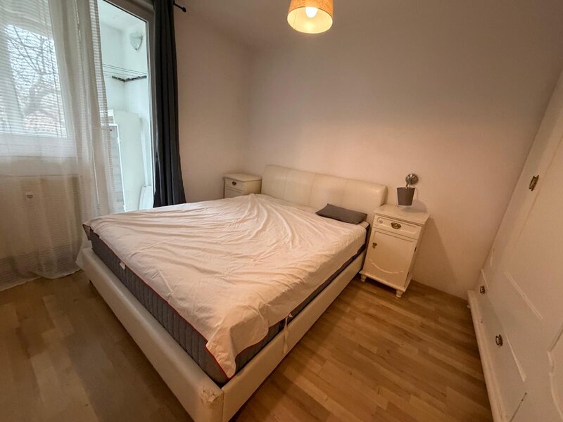 Baba Novac, vav Parc IOR, Campia Libertatii, stradal, bloc reabilitat,