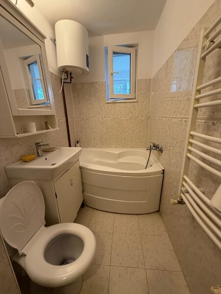 Baba Novac, vav Parc IOR, Campia Libertatii, stradal, bloc reabilitat,